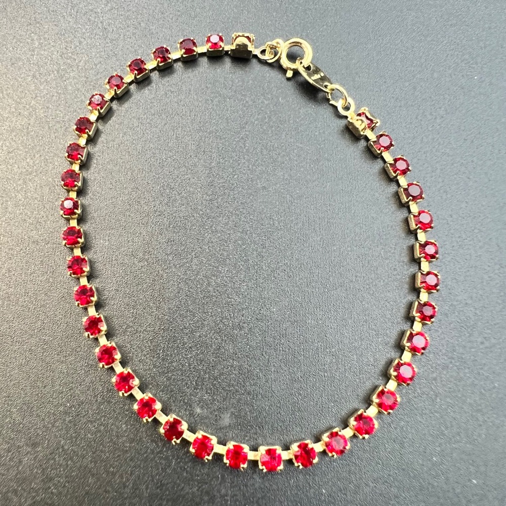 Avon July Birthstone Tennis Bracelet 7.75 Red EXC